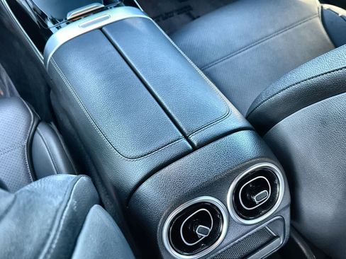 Used 2025 Mercedes-Benz C 300 4MATIC Sedan image 16