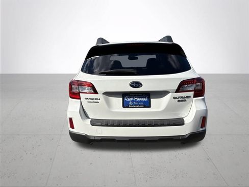 Used 2015 Subaru Outback 3.6R Limited w/ Popular Package #4 AWD/4WD image 7