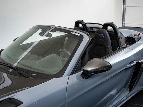 Certified 2024 Porsche 718 Boxster Spyder RS RWD image 21