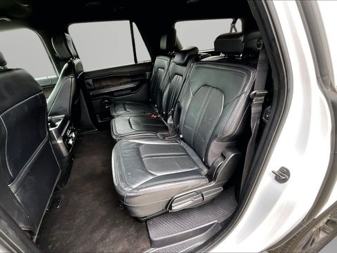 Used 2019 Ford Expedition Max Limited RWD image 18