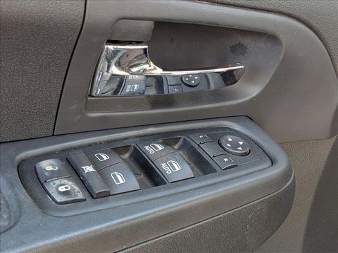 Used 2012 Jeep Liberty Sport image 3