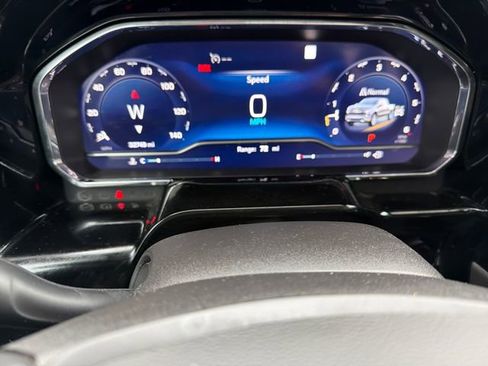 Used 2022 Chevrolet Silverado 1500 LTZ w/ LTZ Premium Package image 18