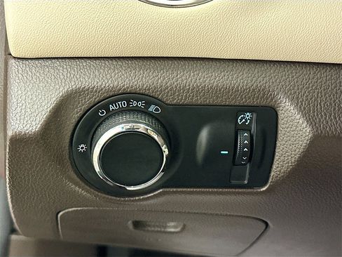 Used 2011 Chevrolet Cruze LT image 11