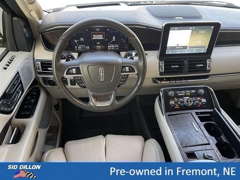Used 2021 Lincoln Navigator Reserve w/ Luxury Package AWD/4WD image 10