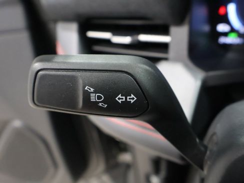 Used 2025 Ford Explorer ST-Line w/ ST-Line Street Pack image 40