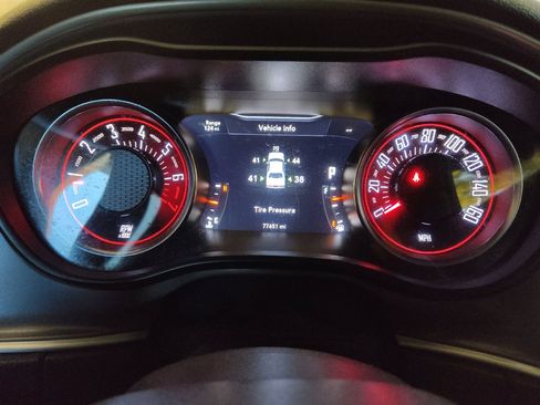 Used 2022 Dodge Challenger GT AWD/4WD image 23