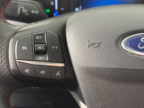 Used 2025 Ford Escape ST-Line Select AWD/4WD image 17