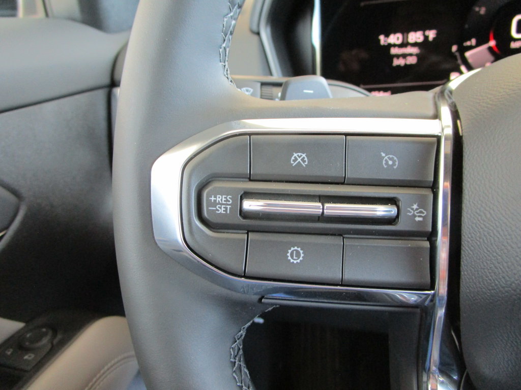 New 2027 GMC Terrain Elevation w/ Elevation Premium Package FWD image 32