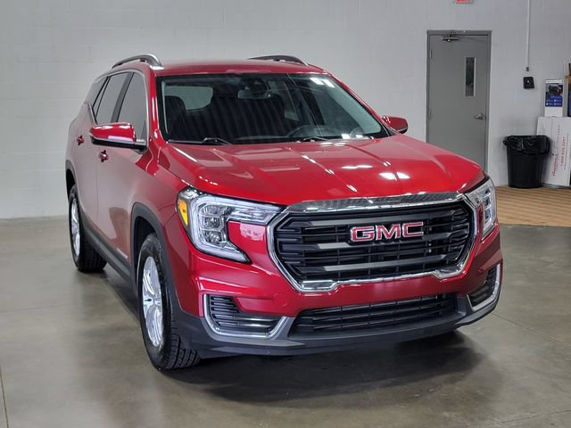 Certified 2023 GMC Terrain SLE w/ Driver Convenience Package FWD image 4
