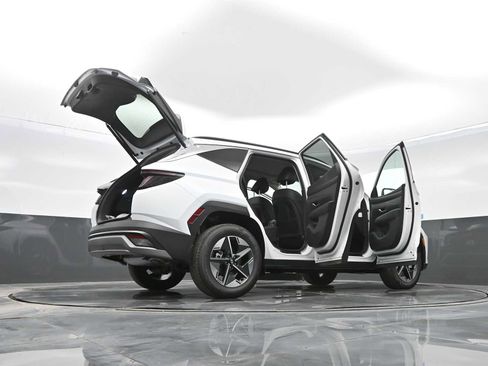 Used 2025 Hyundai Tucson SEL image 35