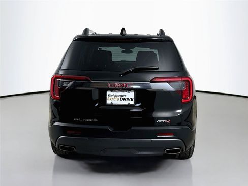Used 2023 GMC Acadia AT4 w/ Preferred Package AWD/4WD image 8