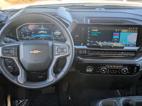 Certified 2024 Chevrolet Silverado 1500 LT image 18