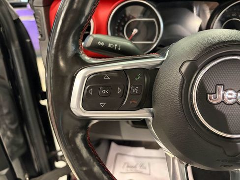 Used 2020 Jeep Gladiator Rubicon AWD/4WD image 10