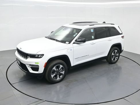 Used 2022 Jeep Grand Cherokee Limited 4xe w/ Luxury Tech Group II image 49