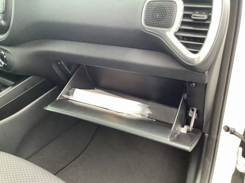 Used 2024 Kia Soul LX w/ Option Group 015 image 38