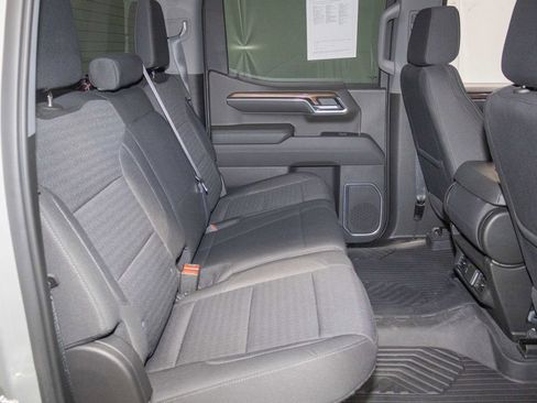 Used 2022 Chevrolet Silverado 1500 RST AWD/4WD image 15