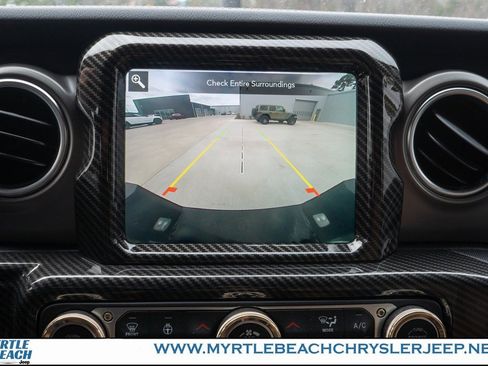 Used 2023 Jeep Gladiator Rubicon w/ Cold Weather Group image 20