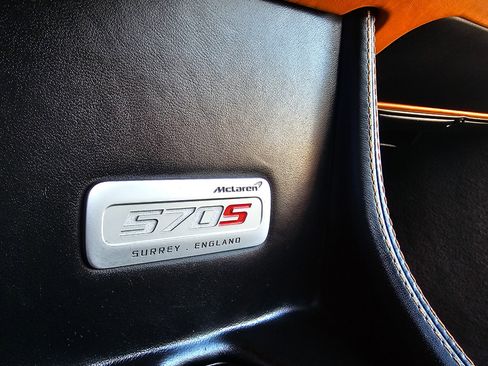 Used 2019 McLaren 570S Spider image 41
