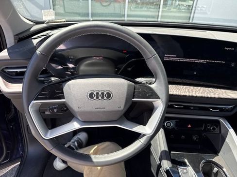 Used 2025 Audi Q5 Premium w/ Convenience Package AWD/4WD image 8