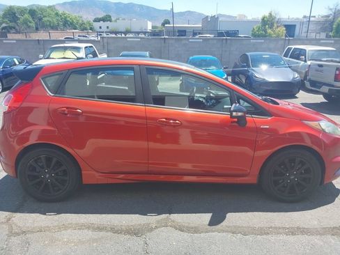 Used 2019 Ford Fiesta ST-Line w/ ST Line Cold Weather Package FWD image 3