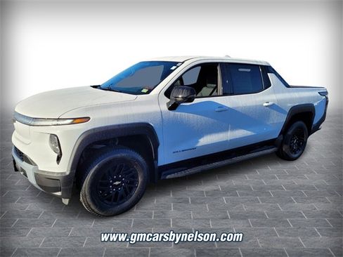 New 2025 Chevrolet Silverado EV LT image 2
