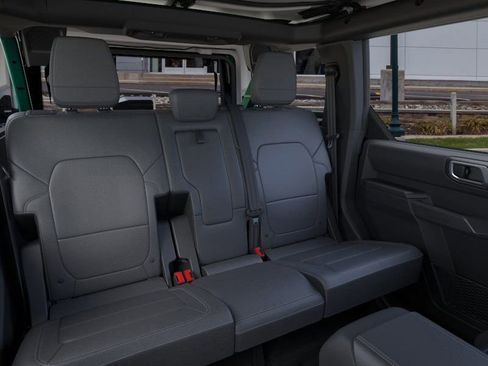 New 2025 Ford Bronco Badlands image 36