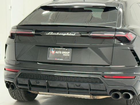 Used 2021 Lamborghini Urus image 18