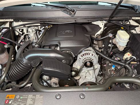 Used 2012 Cadillac Escalade Platinum image 57