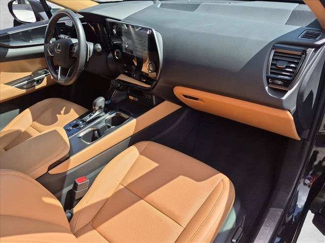 Used 2025 Lexus NX 250 FWD w/ Accessory Package (Z2) image 21