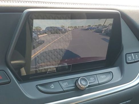 Used 2021 Chevrolet Blazer LT FWD image 26