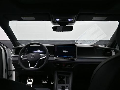 New 2026 Volkswagen Tiguan SE R-Line AWD/4WD image 10