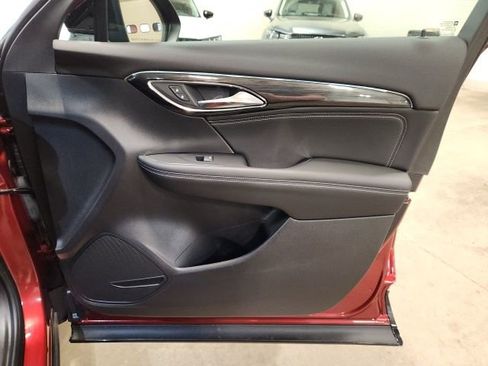 Certified 2023 Buick Envision Preferred image 33