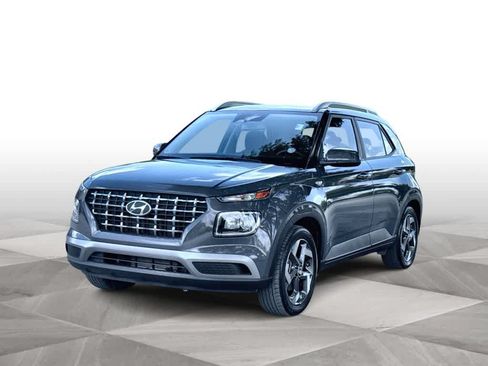 Used 2024 Hyundai Venue SEL FWD image 4