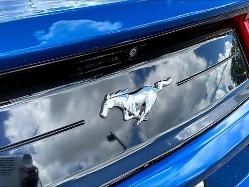 Used 2020 Ford Mustang Coupe RWD image 22
