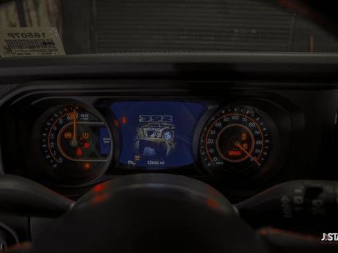 Used 2024 Jeep Wrangler Unlimited Rubicon 392 AWD/4WD image 18