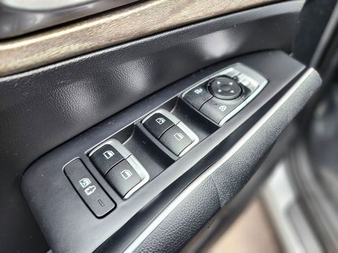 Used 2023 Kia Sorento X-Line EX image 16