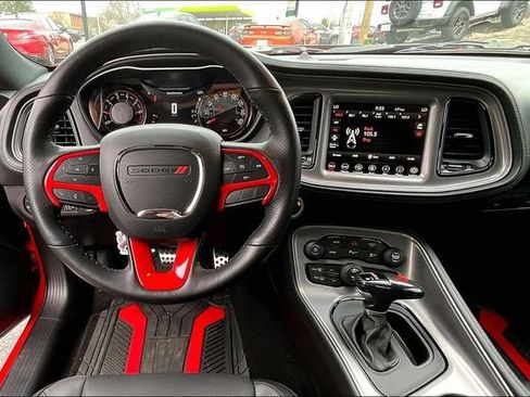 Used 2023 Dodge Challenger SXT w/ Plus Package image 8