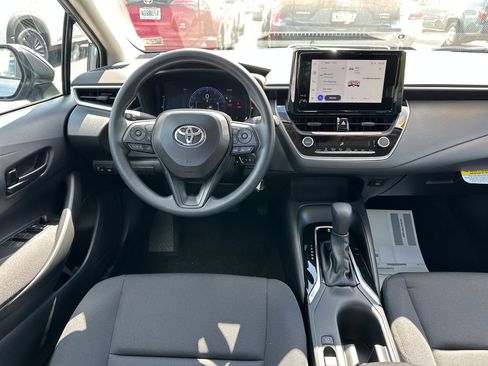 Used 2026 Toyota Corolla LE FWD image 17