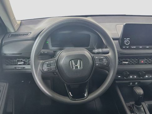 Used 2025 Honda Accord SE image 17