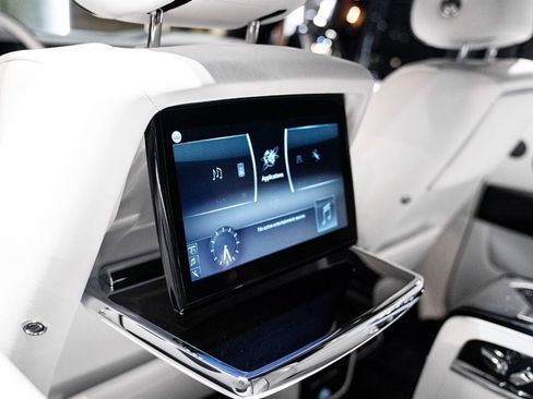 Used 2023 Rolls-Royce Cullinan image 40