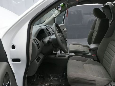 Used 2019 Nissan Frontier S image 9