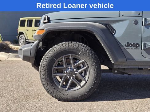 Used 2025 Jeep Wrangler Unlimited Sport AWD/4WD image 6