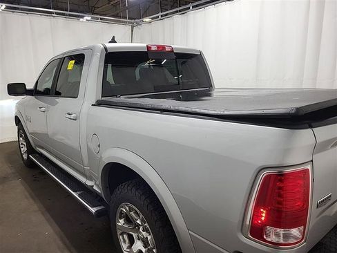 Used 2015 RAM 1500 Laramie w/ Convenience Group AWD/4WD image 4