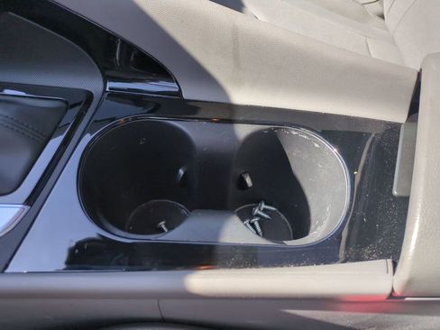 Used 2025 Hyundai Elantra SEL FWD image 23
