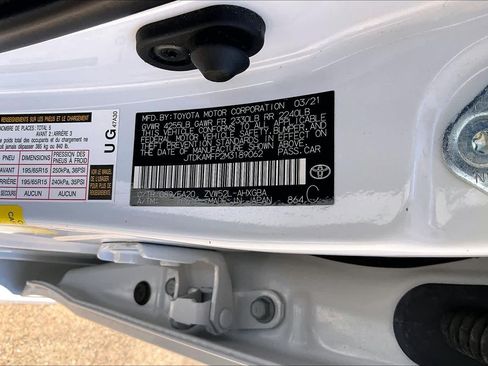 Used 2021 Toyota Prius Prime Limited FWD image 37