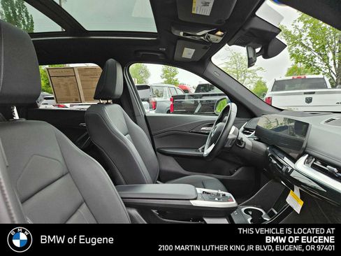 Used 2025 BMW X1 xDrive28i w/ Technology Package AWD/4WD image 12