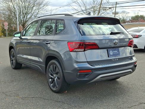 Certified 2022 Volkswagen Taos S image 4