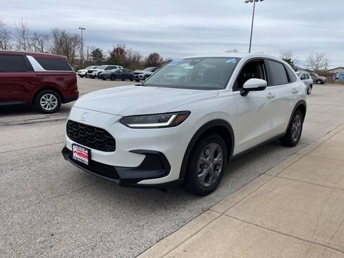 New 2026 Honda HR-V LX image 2