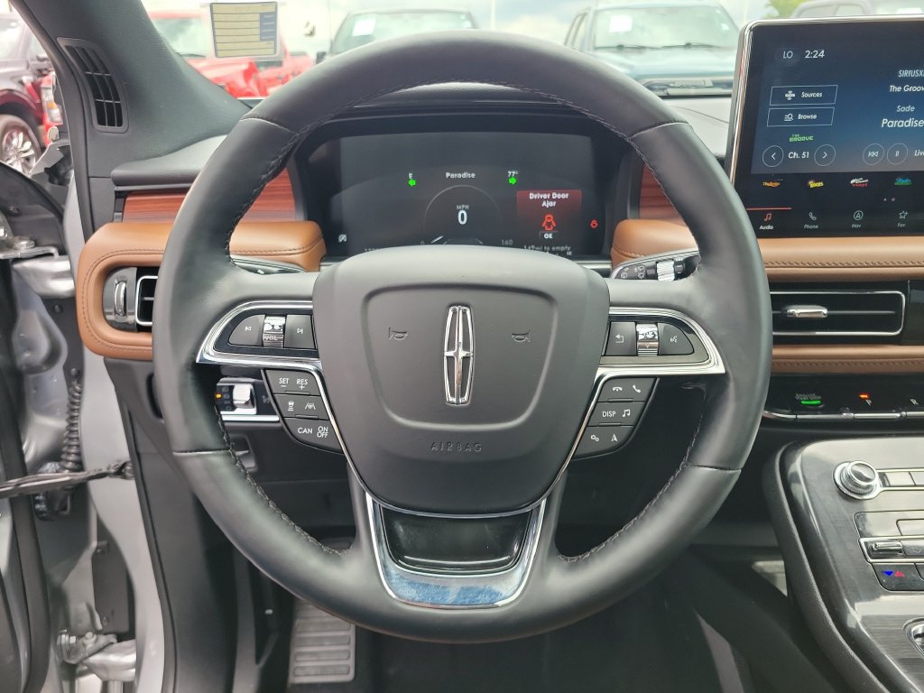 Used 2023 Lincoln Nautilus Reserve AWD/4WD image 24