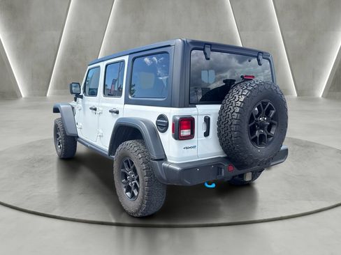 Used 2024 Jeep Wrangler Unlimited AWD/4WD image 5